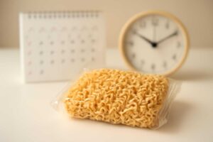 市販そばの賞味期限が切れても食べられる?安全性と保存方法を徹底解説